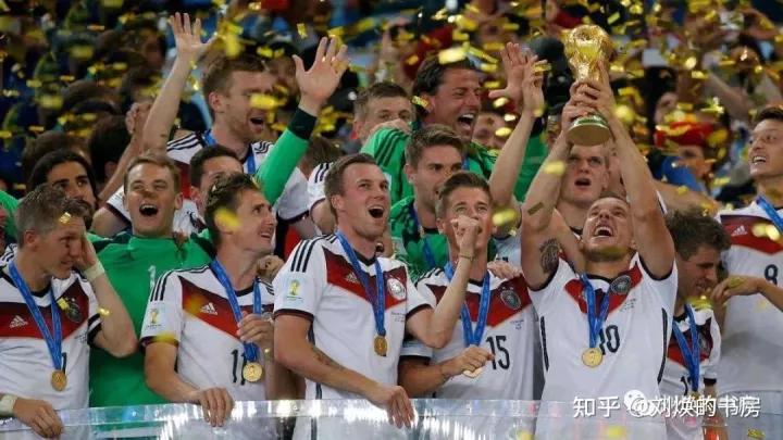 442、424、433,这些足球阵型是什么意思?