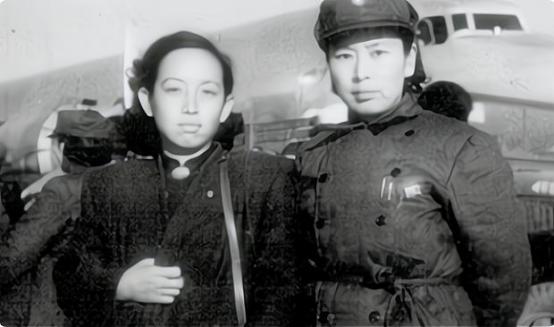 1953年，毛主席重逢黄埔校花，不料先开口：阿曾，你为何不来找我