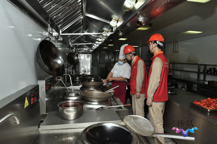 313.61亿千瓦时、246.75公里……扬州这份电力成绩单很“亮”眼