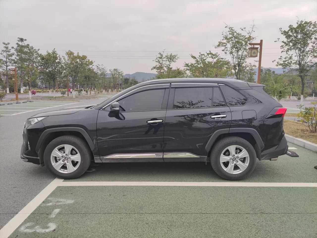 途观l比亚迪宋plus丰田rav4,荣放rav4和crv和途观l哪个值得买