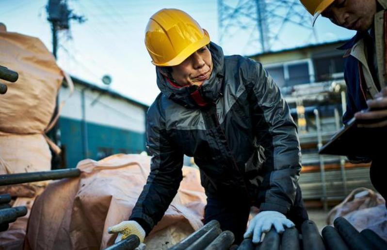 中国现在白领平均工资,中国白领失业率