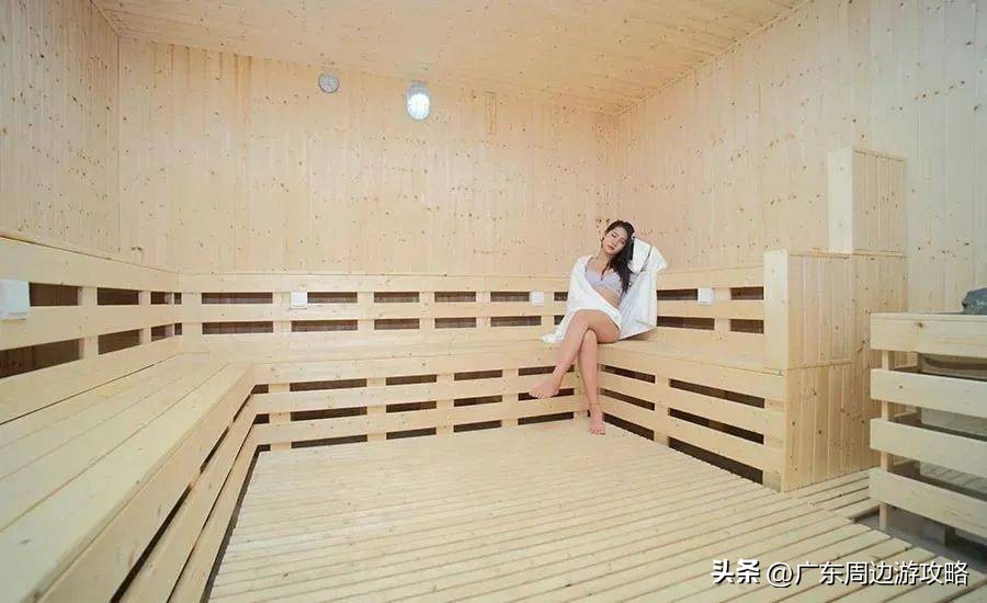 宝晶宫天鹅湖温泉酒店玩水,宝晶宫天鹅湖温泉酒店泳池恒温吗