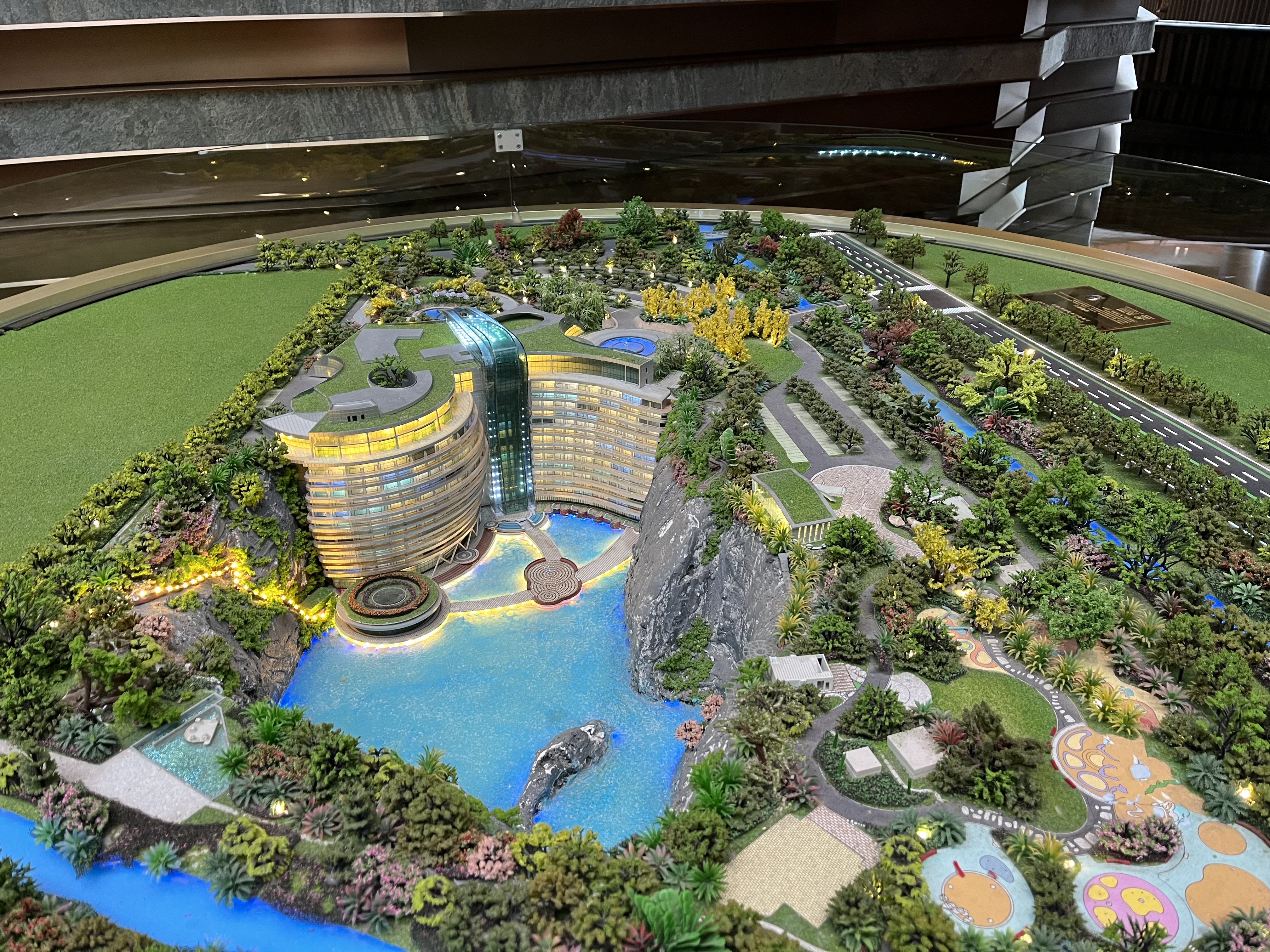 世茂深坑七星酒店,最著名的七星酒店