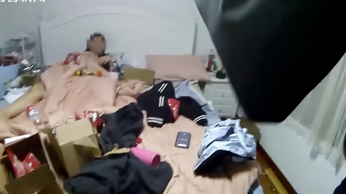 朋友圈卖笑气被抓涉案金额15万,非法经营笑气获利3000判几年