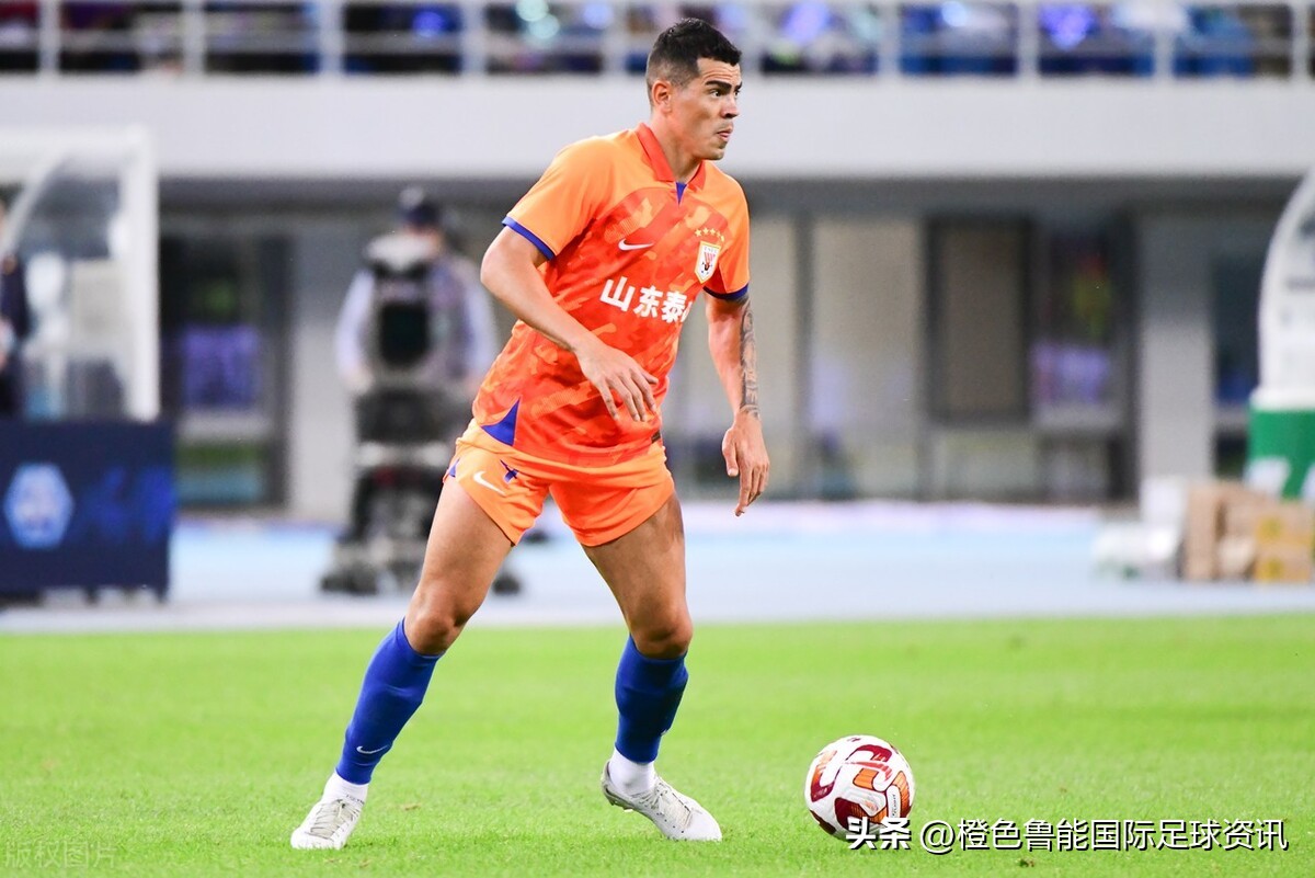 泰山队阵容新变数中场,泰山队史5大外援中卫