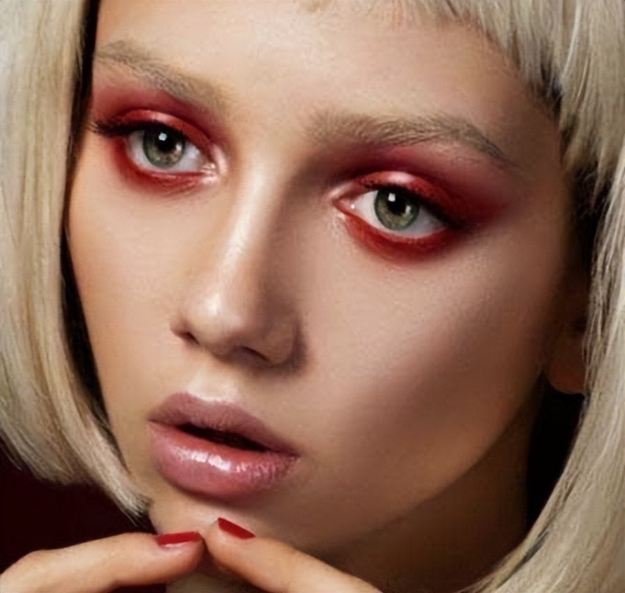 中式妆容教程眼影色系,如何让腮红眼影口红在同一色系