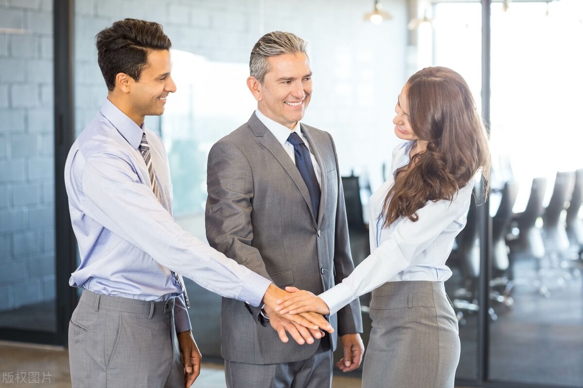 交通事故车内人员受伤如何处理,交通事故人员受伤保险都赔哪几项