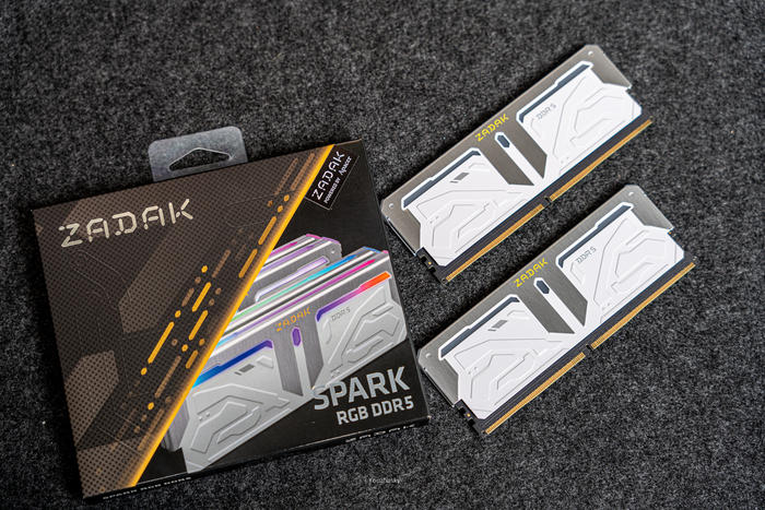 影驰rtx4070星耀显卡,影驰geforcertx30708g旗舰显卡