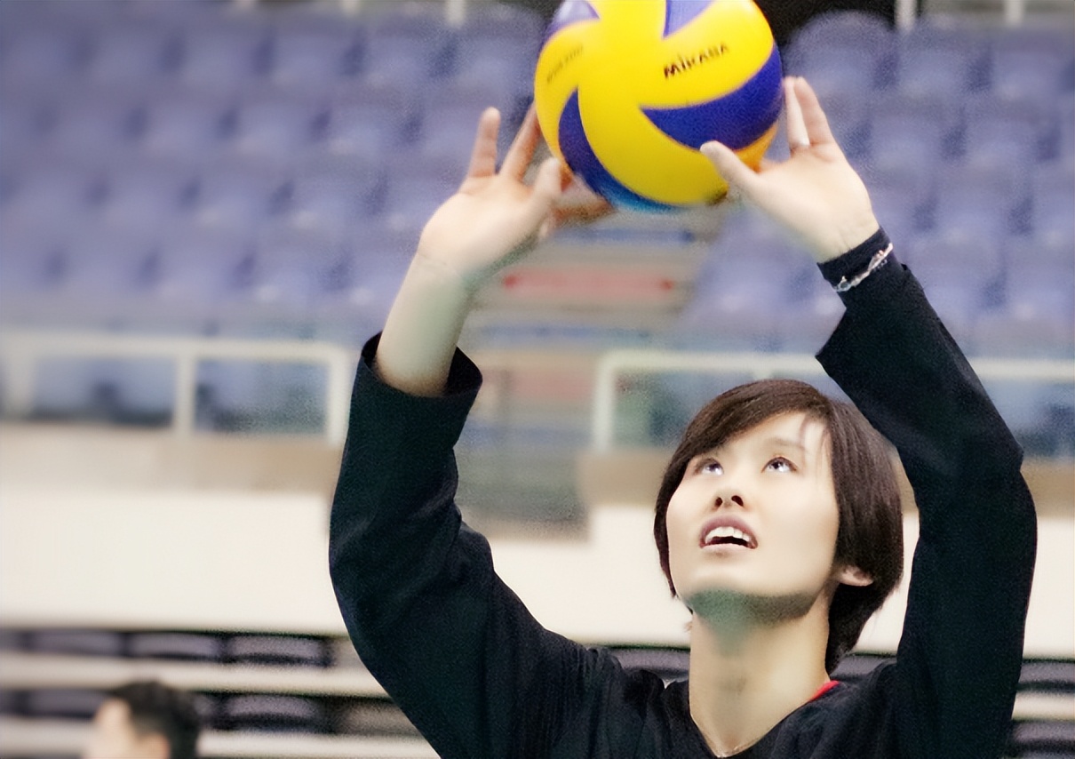 山东女排前队长秀情侣头像，现身北京引遐想，上赛季已不再被重用