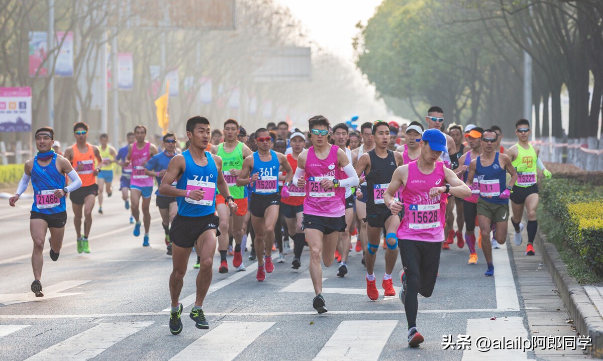 马拉松全马比赛前20天怎么练,马拉松全马该如何去跑
