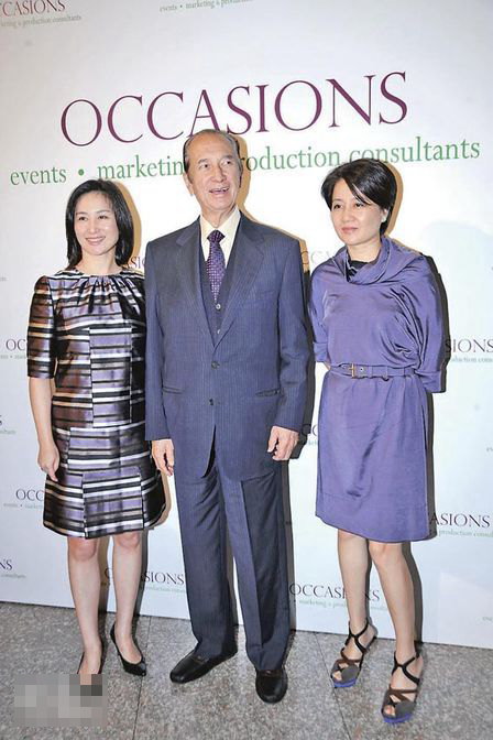 何超琼豪门婚姻,何超琼朋友圈