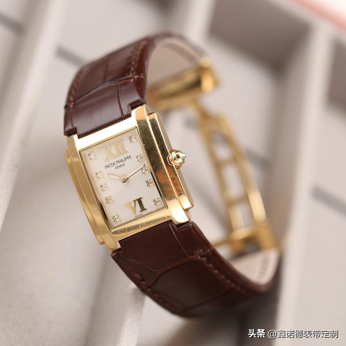 手表牛皮表带与鳄鱼表带哪个好,运动腕表手工鳄鱼皮表带