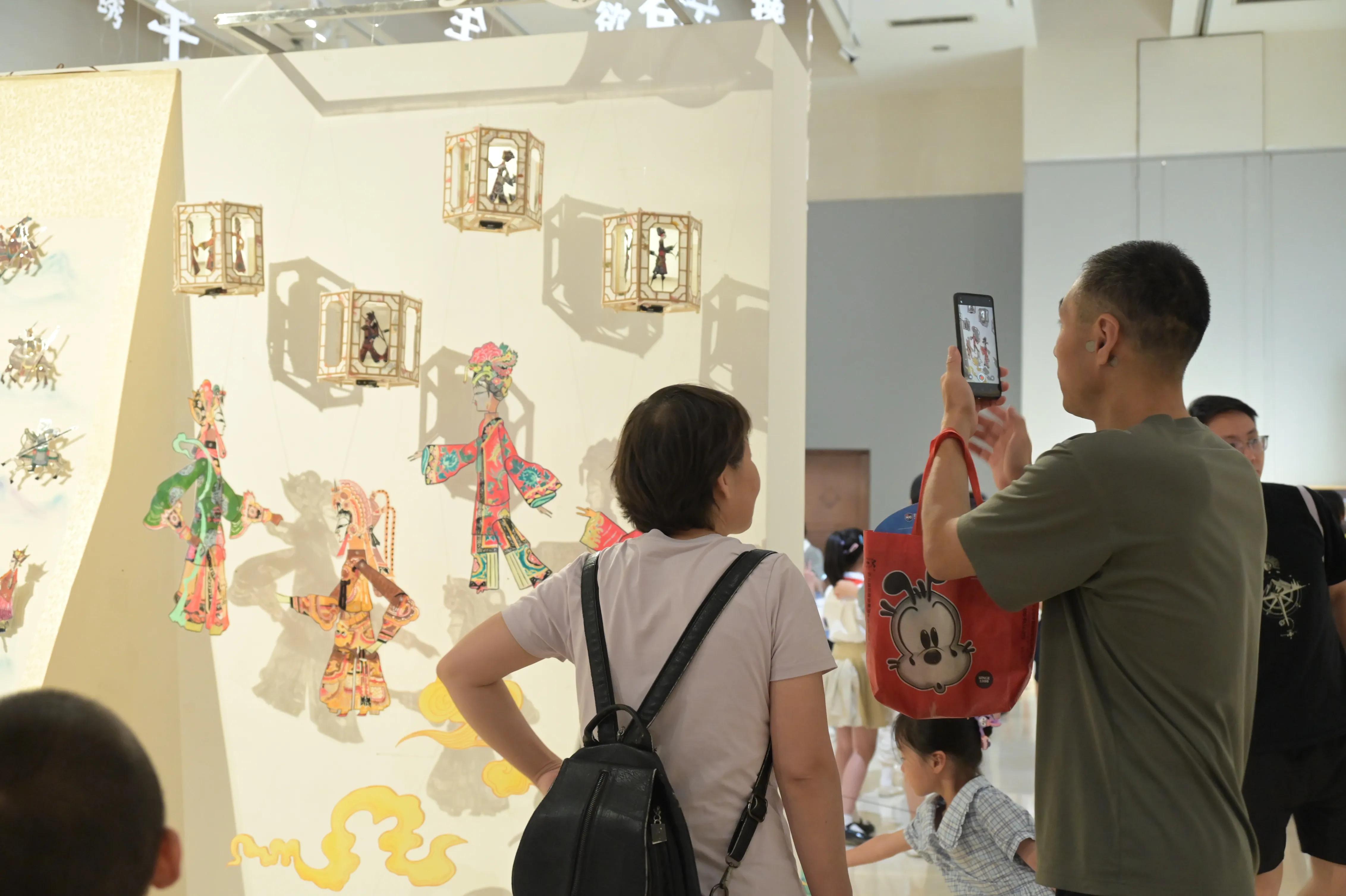 “大美东风”——石家庄市东风西路小学美术作品展开幕啦！