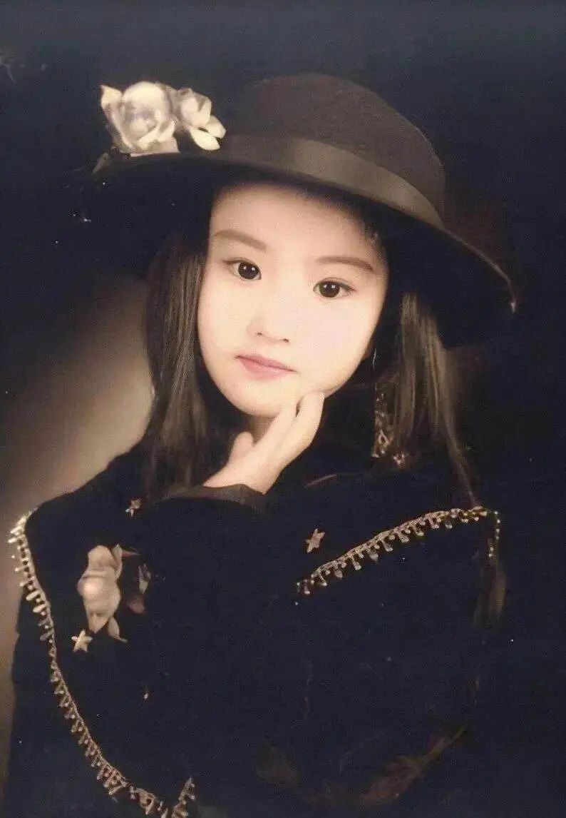 为什么男生都那么喜欢刘亦菲啊,为什么很多男人都喜欢刘亦菲