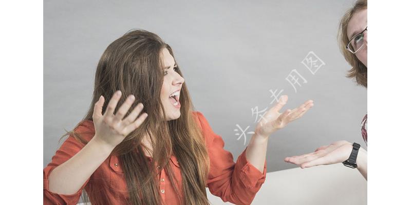 长期分居的夫妻离婚是最好的选择,夫妻长期分居妻子不爱沟通怎么办