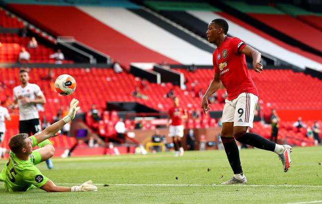 马夏尔希望离开曼联,马夏尔接受采访