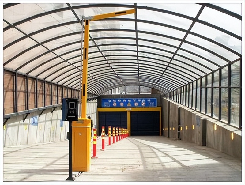 如何判断地下车库归属权,地下车库产权归属的法律依据