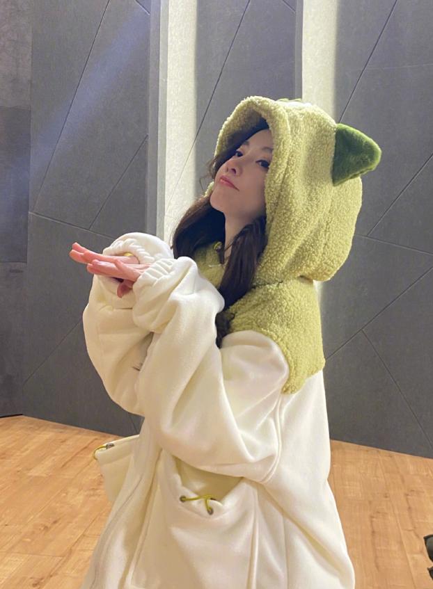 冯提莫手势舞慢动作教程音乐,冯提莫佛系少女手势舞抖音