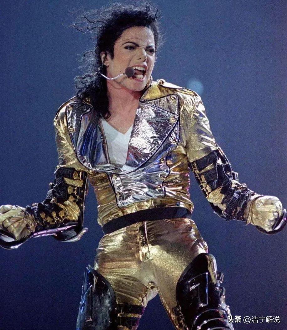 迈克尔杰克逊究竟是哪年成名的,迈克尔杰克逊是怎么学唱歌的