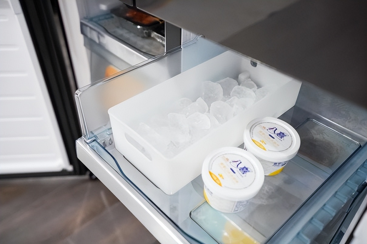 高端冰箱的好你用过就知道，日立冰箱R-FBF640SC选它没错