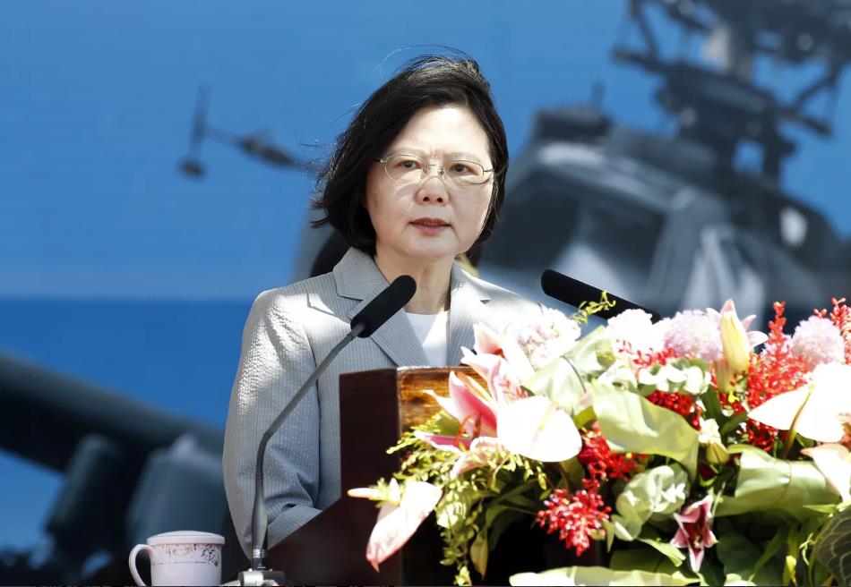 两岸迎头相遇,两岸军舰相遇视频