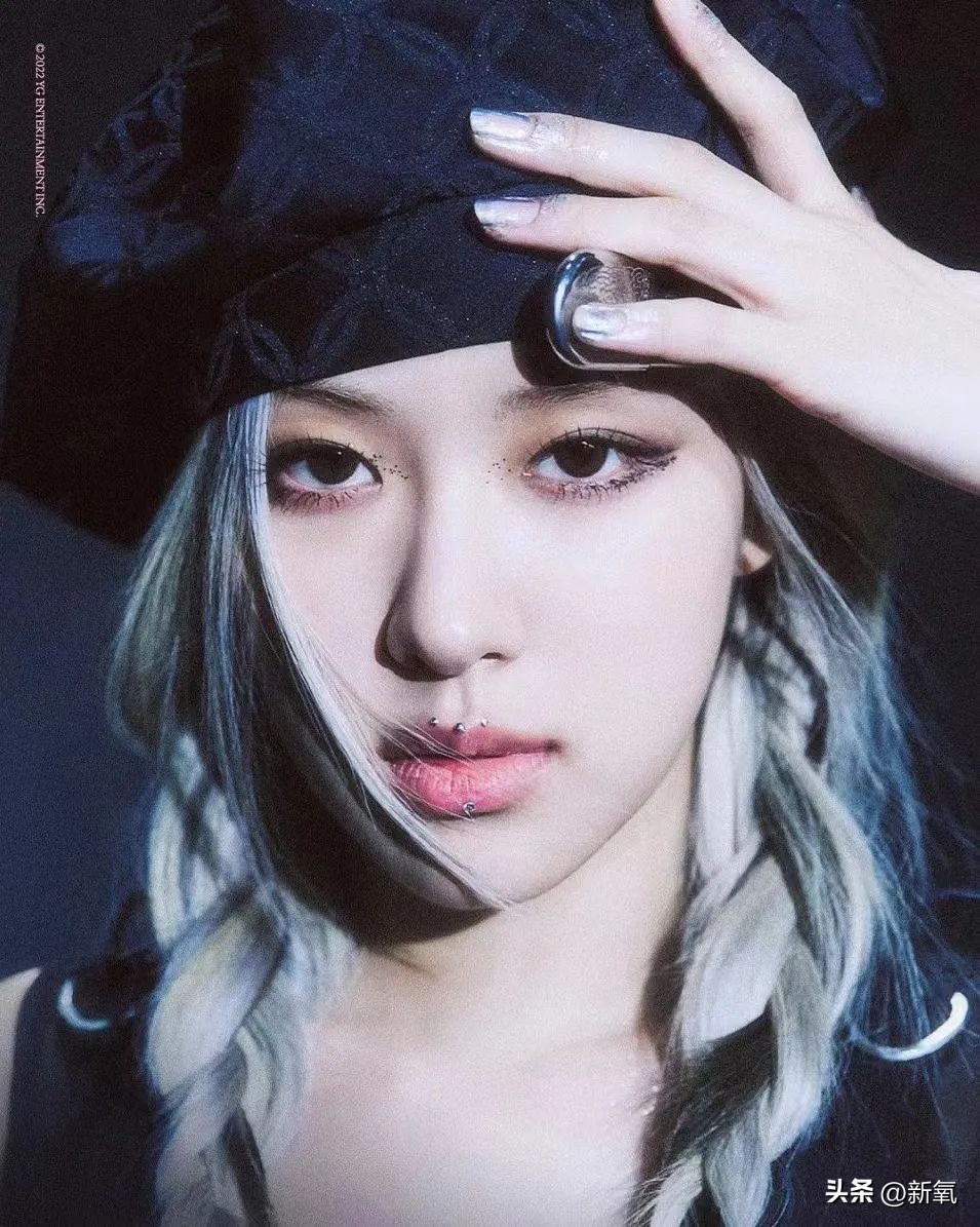 废土风穿搭：朴彩英、金泰妍、朴妍，谁才是真正的美人？