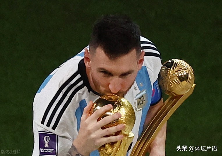 梅西的球技很出色令人折服,喜欢梅西可以再喜欢曼联吗