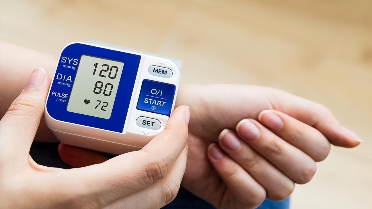 因为太年轻患高血压焦虑怎么缓解,高血压人紧张烦躁怎么办