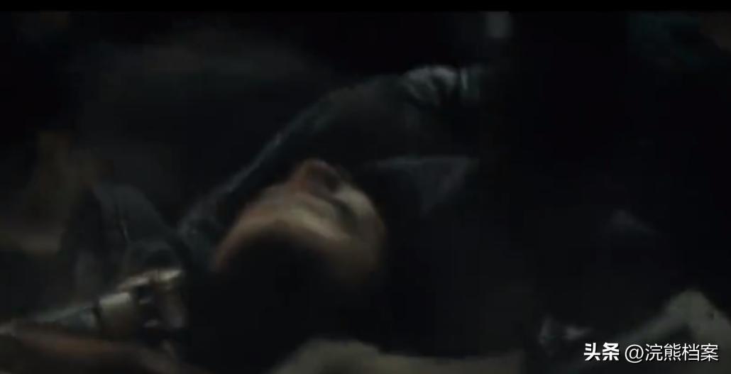 俄罗斯女子被抢劫,俄罗斯女子遭男人抢劫