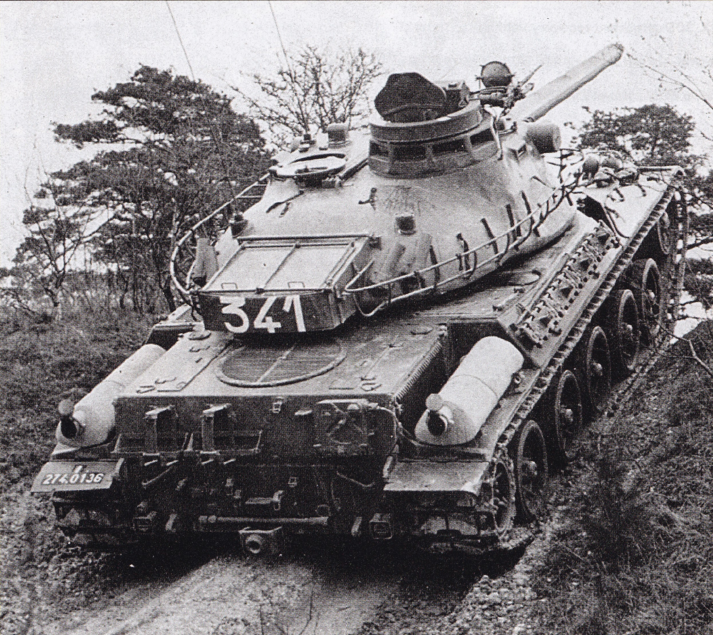 豹1a5坦克视频,豹1坦克现实