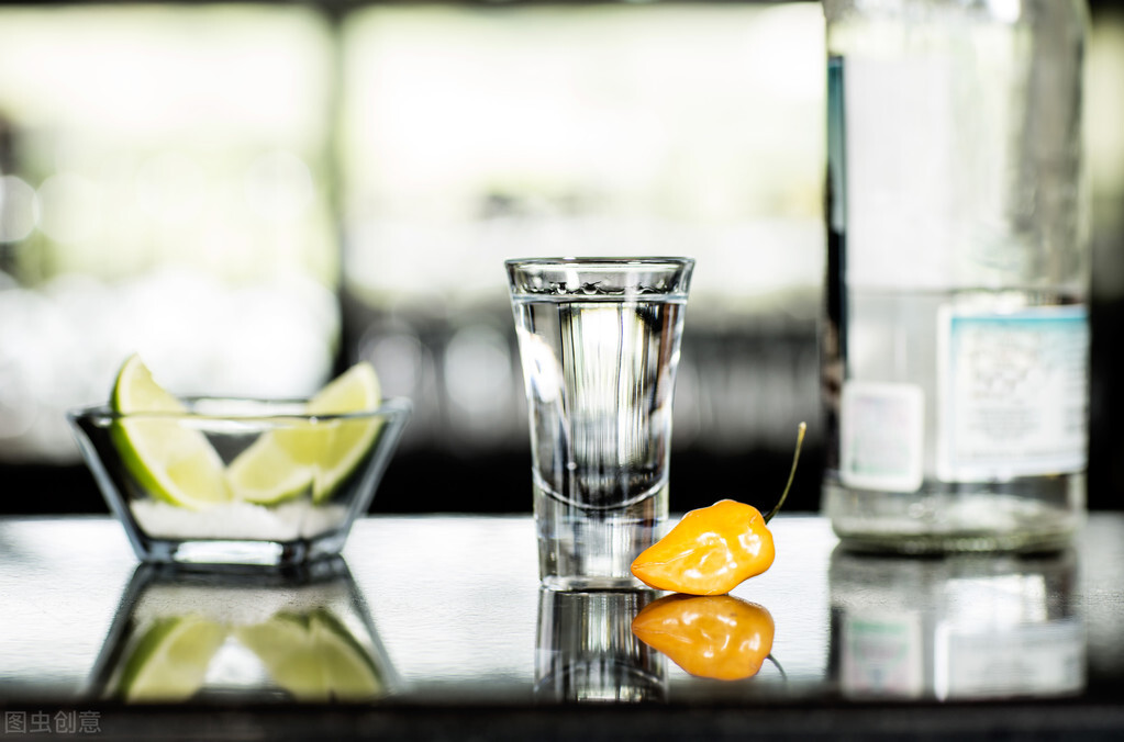 酒神正确喝酒方法,如何喝酒能称为酒鬼