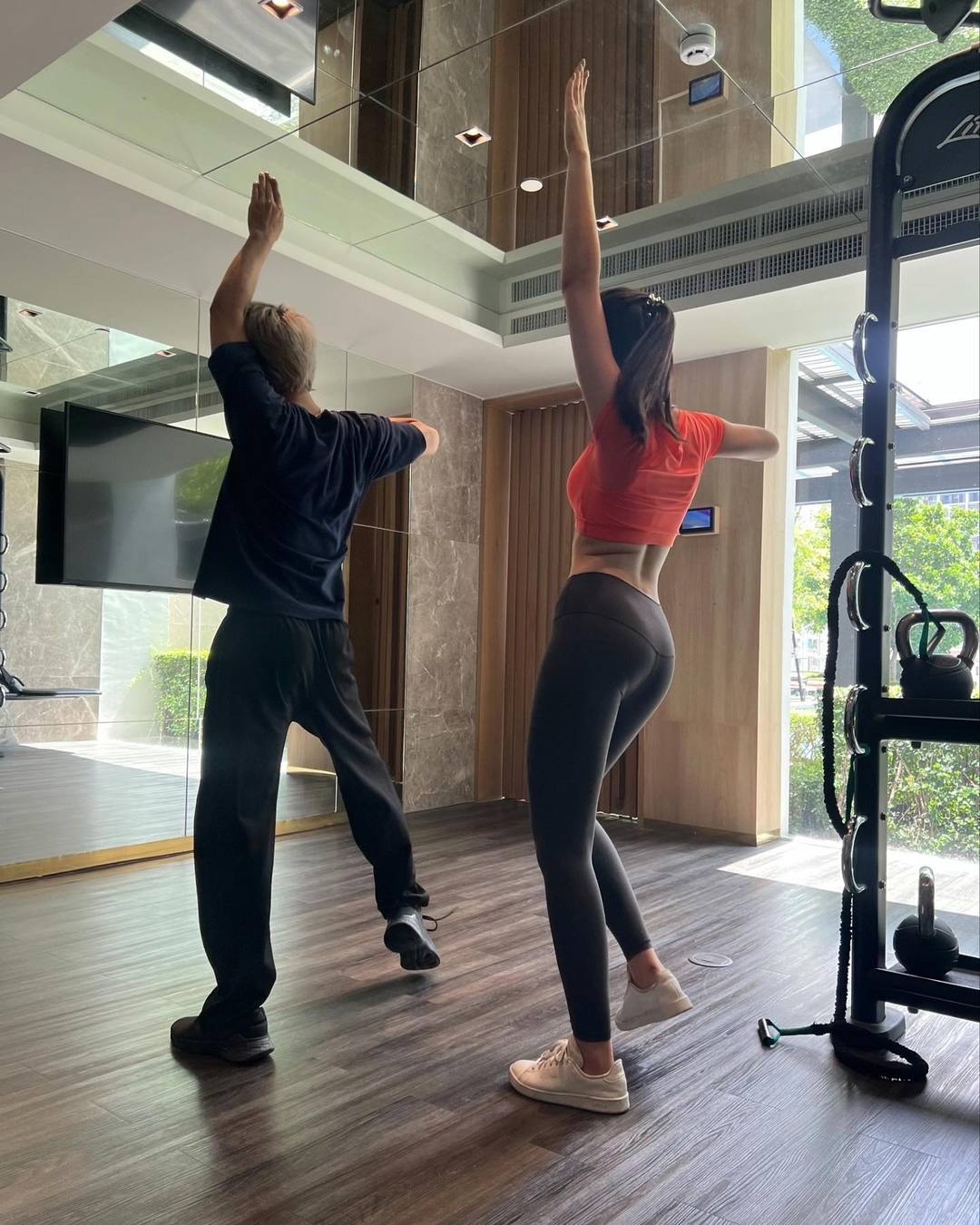 垃圾小姐摘得泰国环球小姐桂冠 (泰国历届10位摘得环球小姐桂冠)