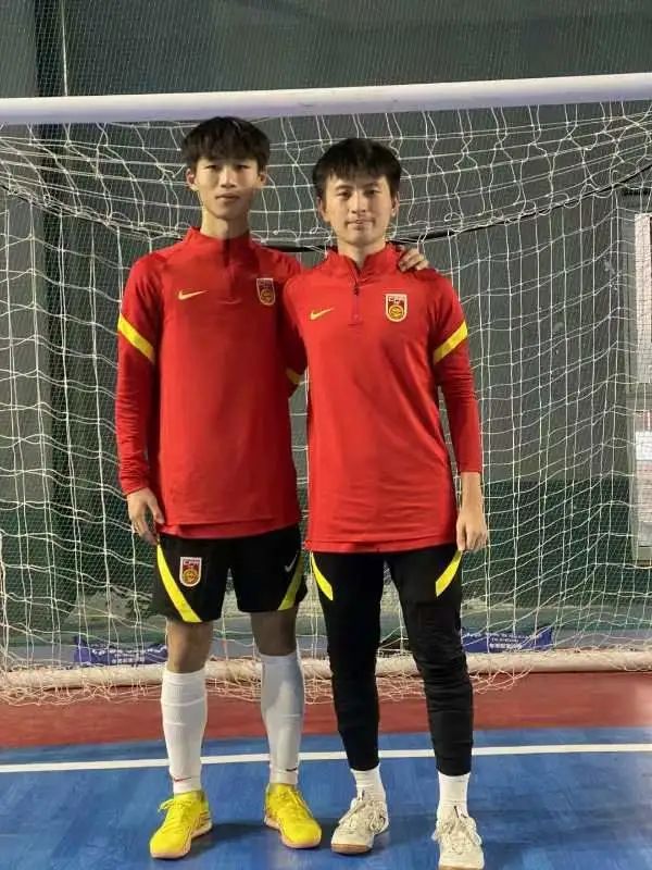 全国青少年u13五人制足球赛,深圳第二实验学校篮球队全国亚军