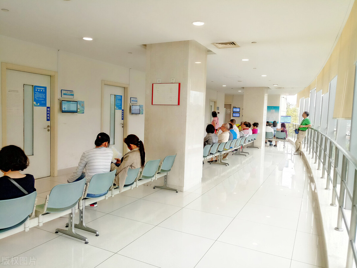 用医保卡挂号看病给报销吗,到北京看病用医保卡挂号省钱吗