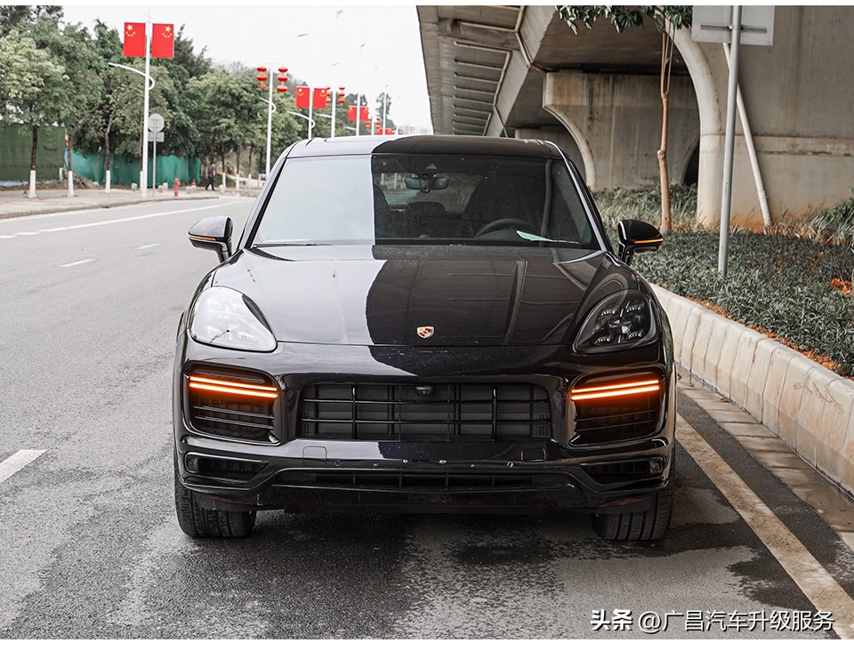 卡宴22寸exclusivedesignsport轮毂,20款保时捷卡宴coupe改色