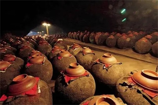 1978年买一瓶酒多少钱,28岁男子买6瓶茅台后续