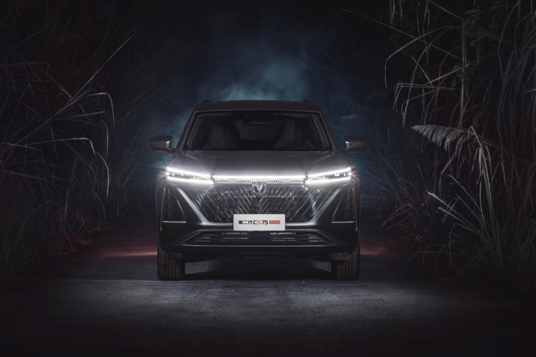 静态体验第二代长安cs75plus,第二代长安cs75plus符合你的气质