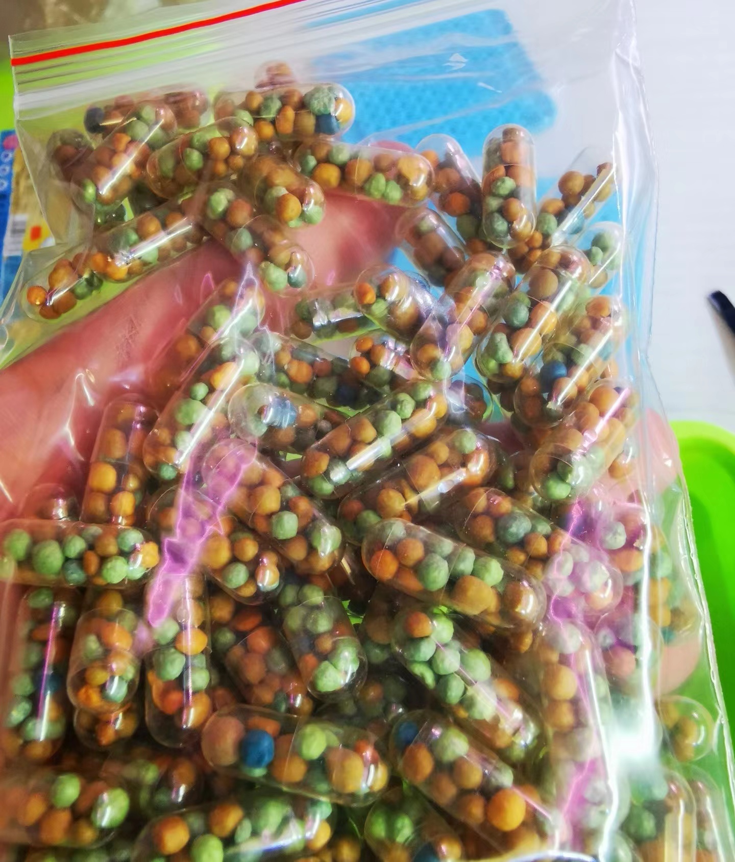 水草泥开缸肥力不足有啥表现,换水太频繁水草泥缺肥