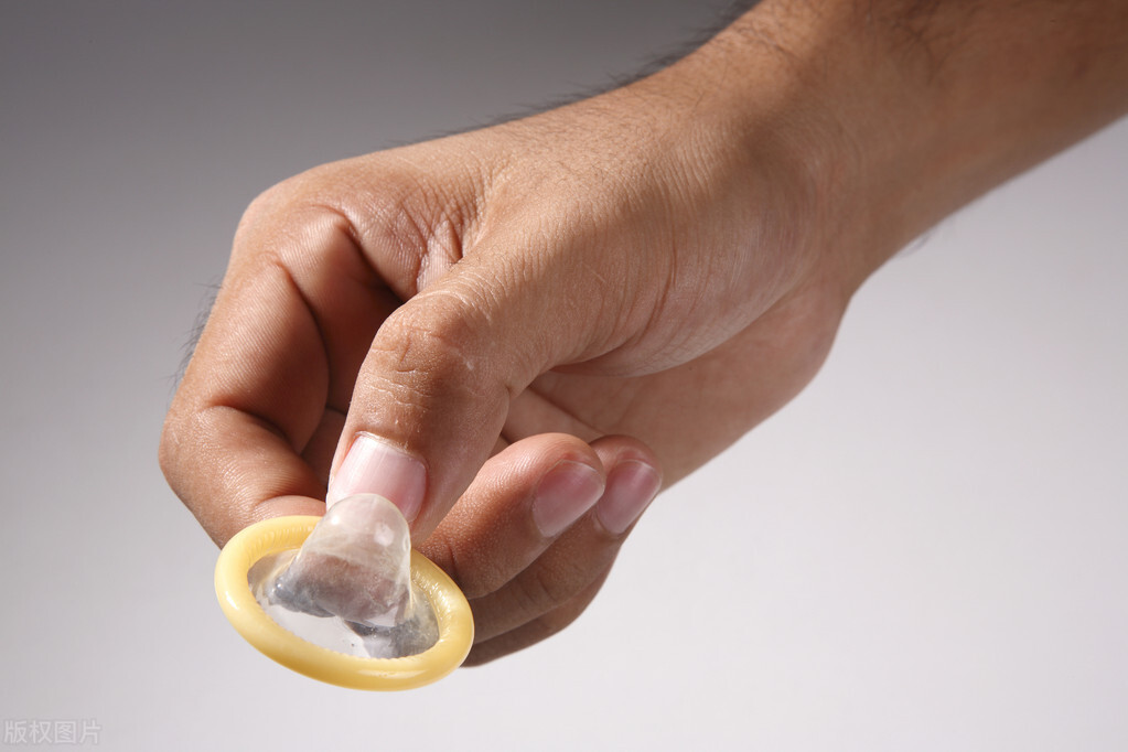 避孕套上的油是什么？对女性的身体有害吗？别不好意思看