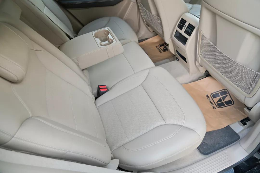 二手奔驰ml320改新款,二手奔驰ml320一年费用