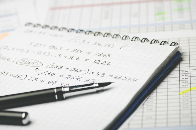 excel求和怎么可以快速求和,excel求和怎么和计算机求和不一样