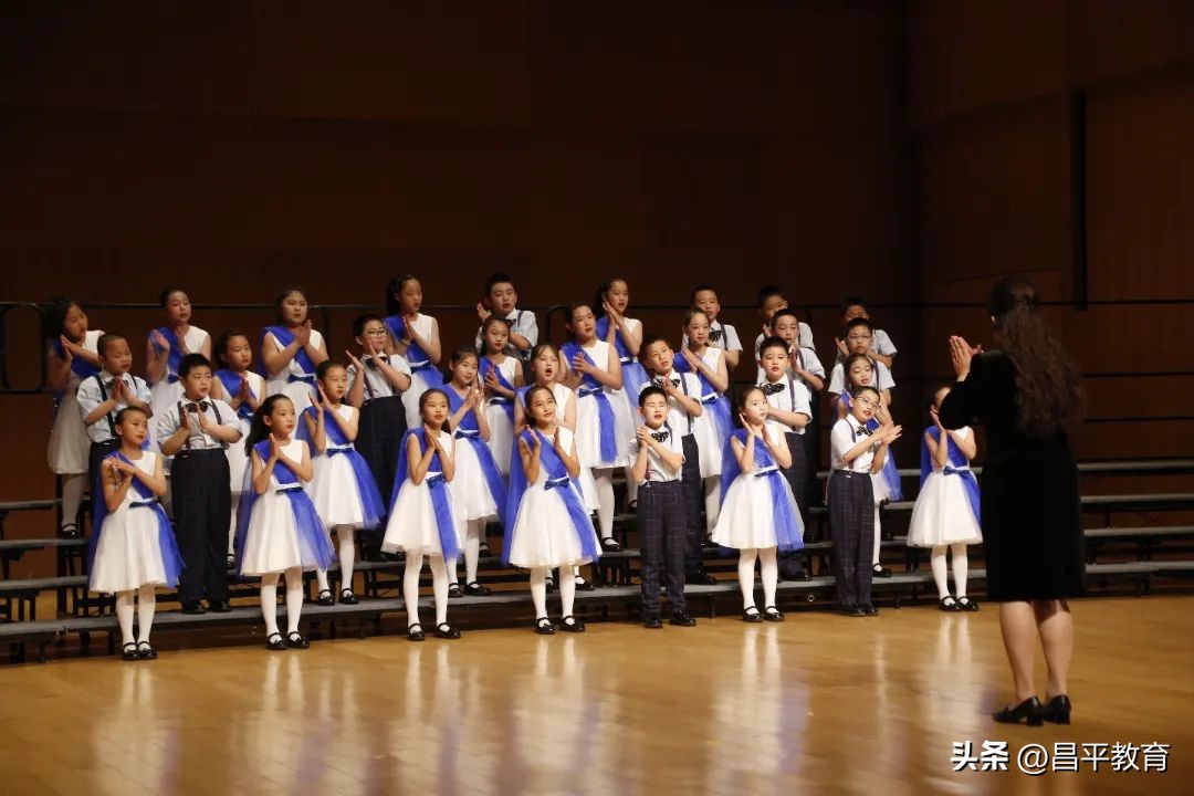 沙河市综合职教中心合唱比赛,沙河学校文艺晚会节目