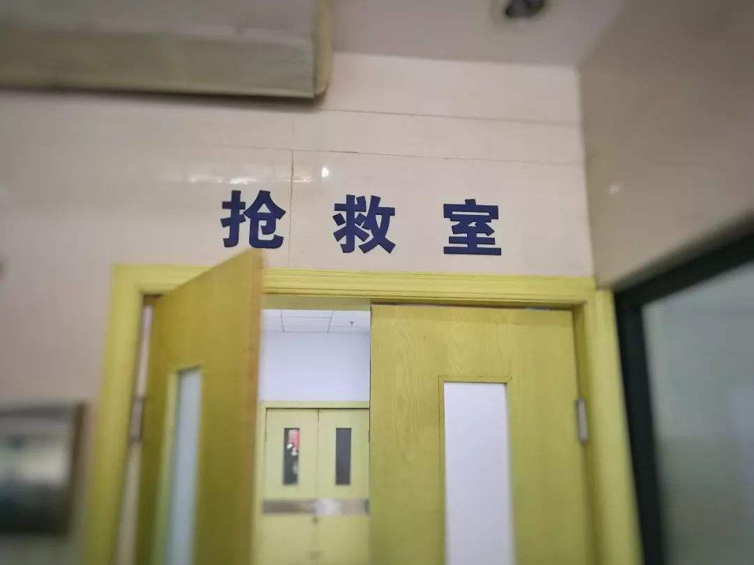 鍥涘窛鏉戞皯涓瘨,鍥涘窛鍐滄埛涓瘨