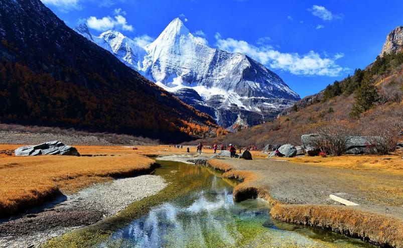 贵阳到稻城亚丁自驾最佳线路,成都稻城亚丁环线线路