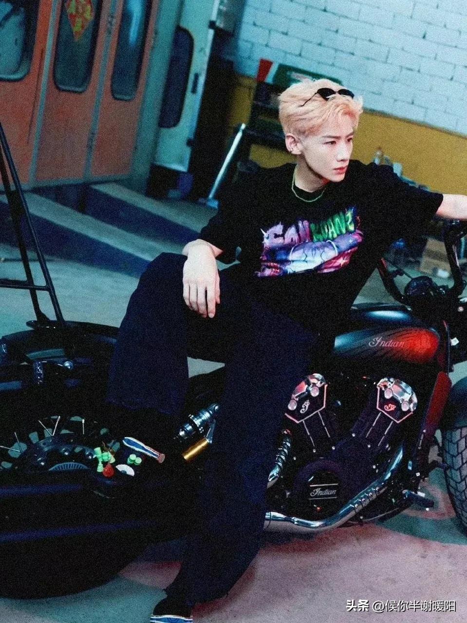 王一博王鹤棣帅气,王一博王鹤棣机车