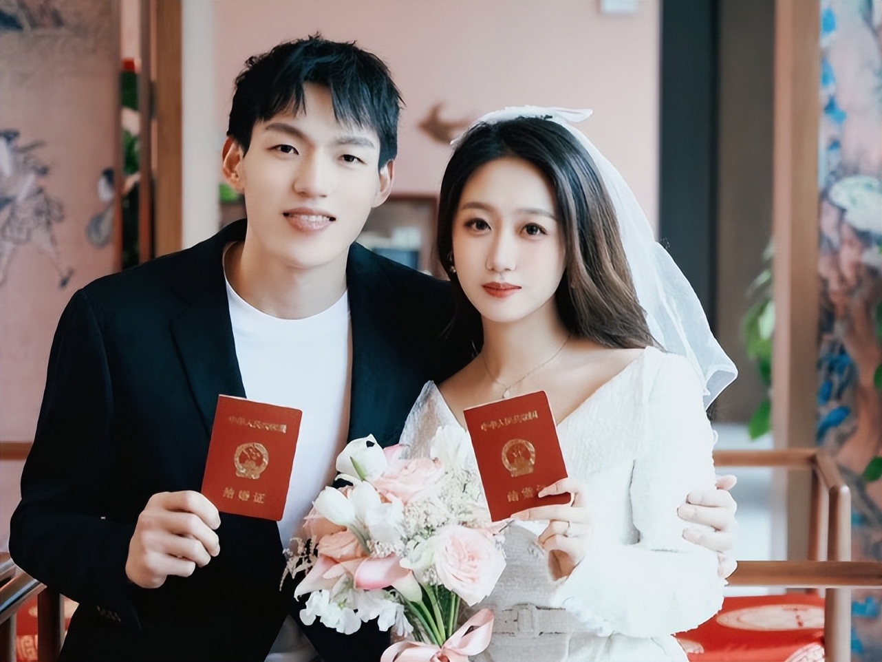 赛前郭艾伦与吴前互动,郭艾伦与吴前的友谊