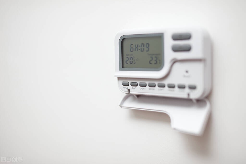 冬天地暖太干燥如何解决,地暖屋里太干燥加湿的方法