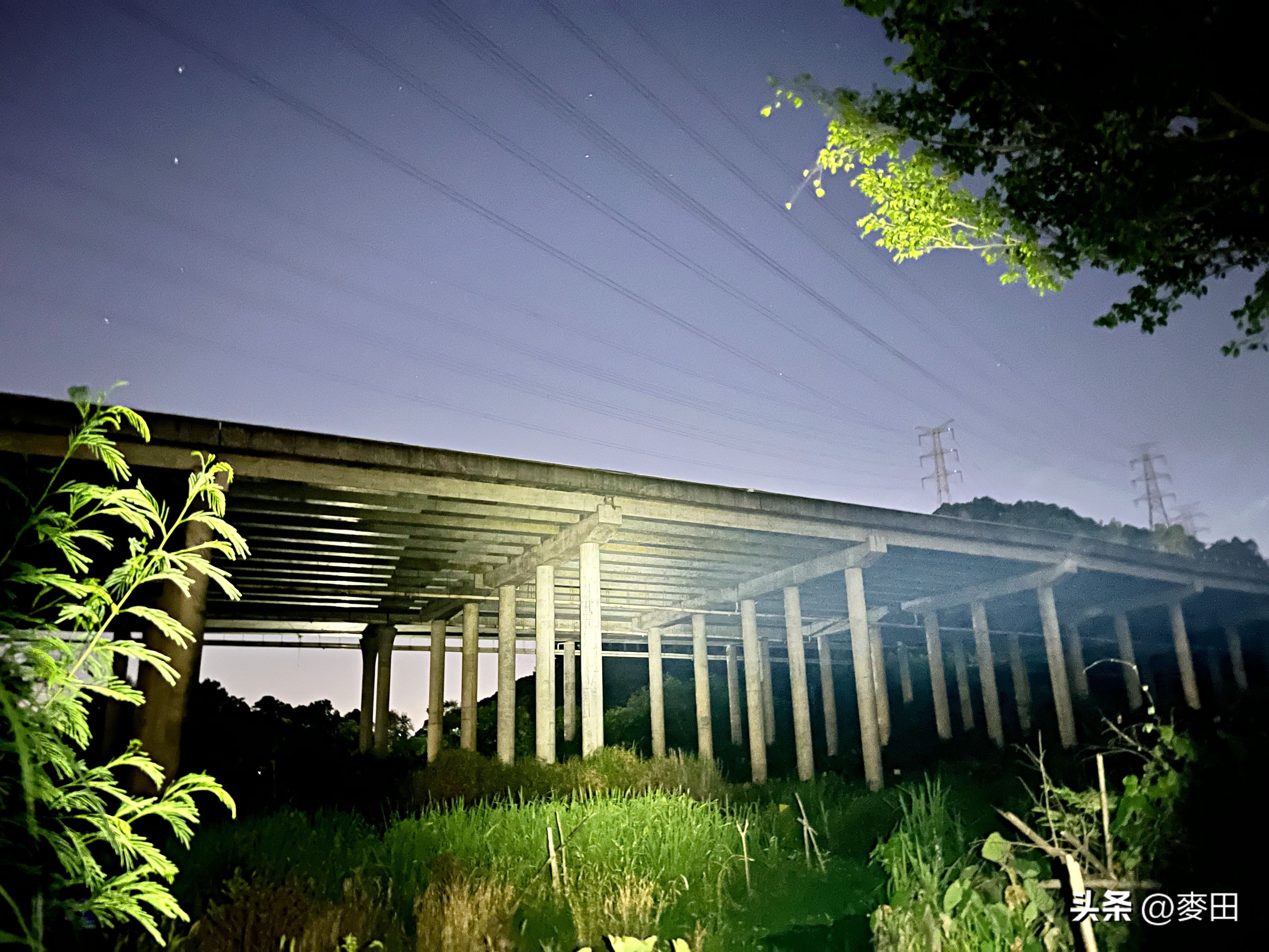 户外照明我选Fenix,菲尼克斯强光远射手电PD40RV3.0体验分享。