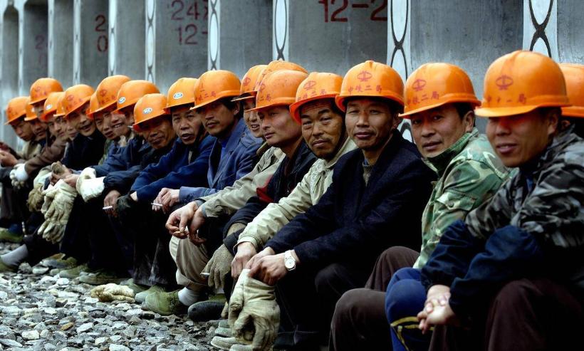 穷得悲哀！57岁民工“上海治病”被隔离：花光18万家底，没钱了