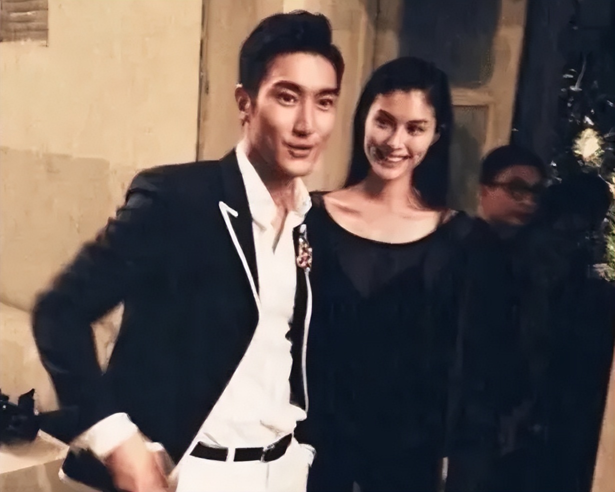 超模何穗崔始源,崔始源刘雯何穗